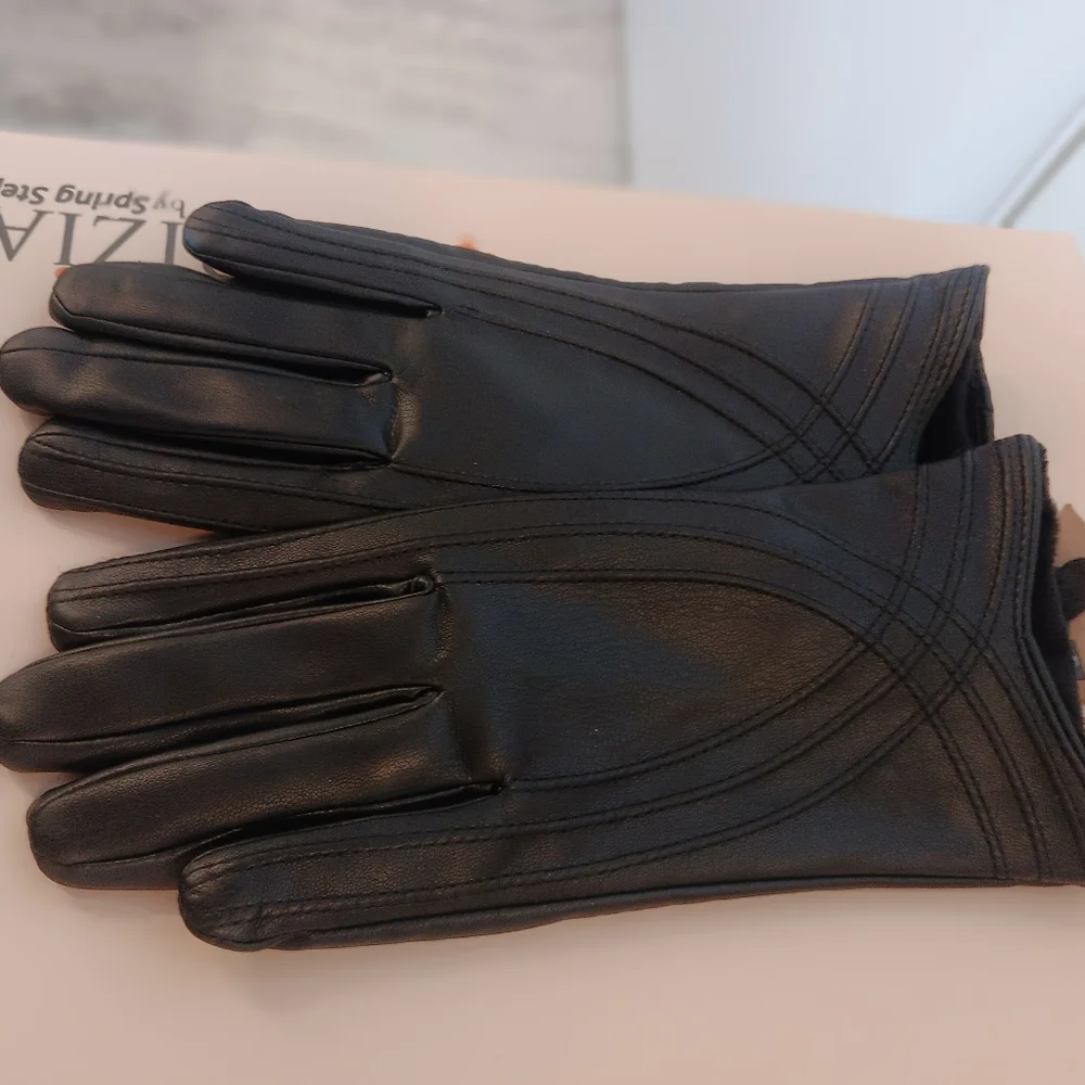 gloves - Picture 4 of 7